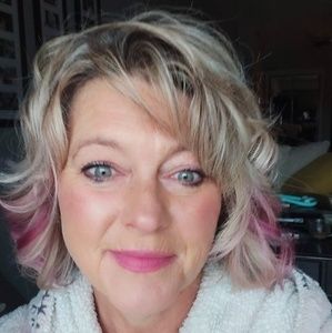 Meet your Posher, Anita